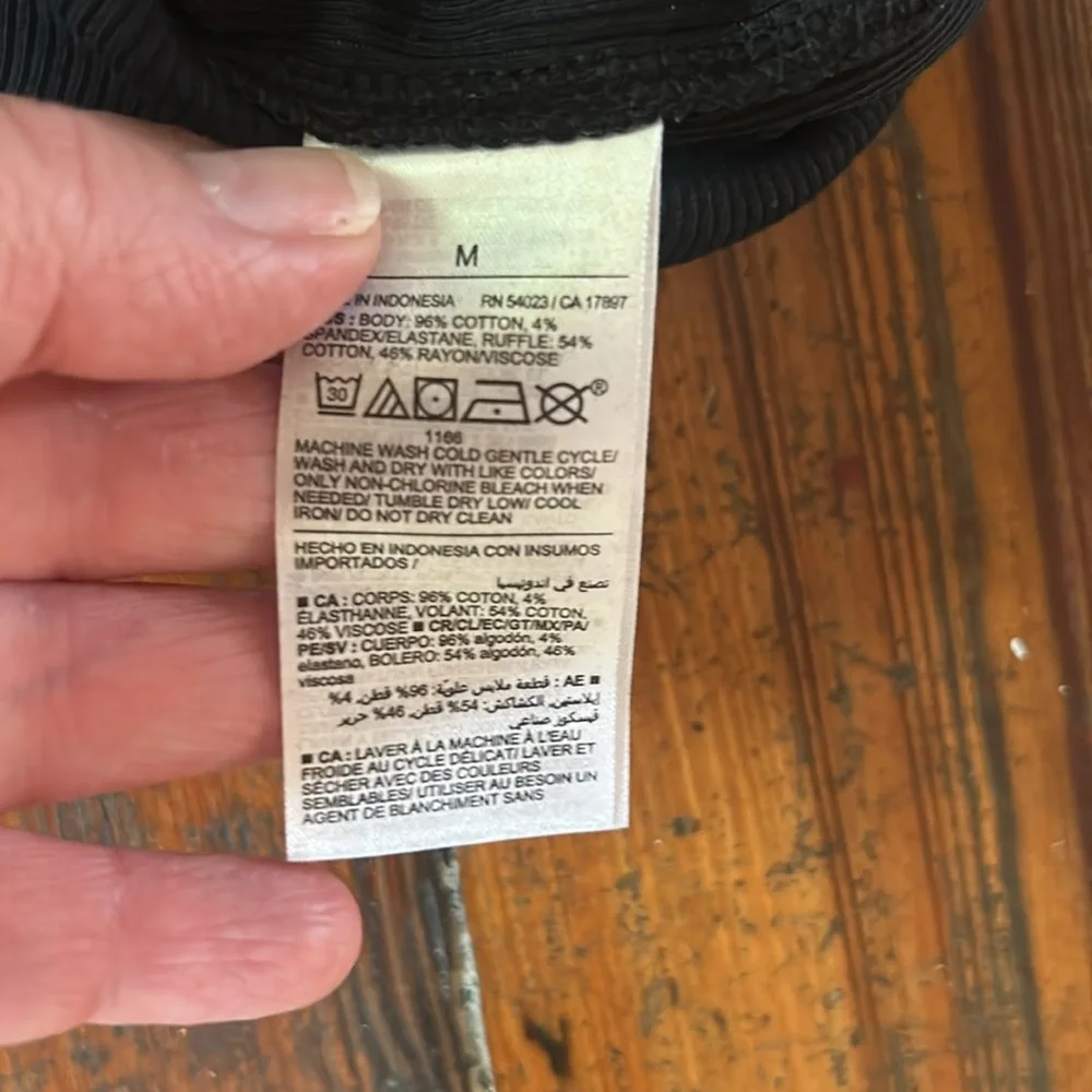 Old Navy Black Flutter Sleeve Blouse - Picture 7 of 7